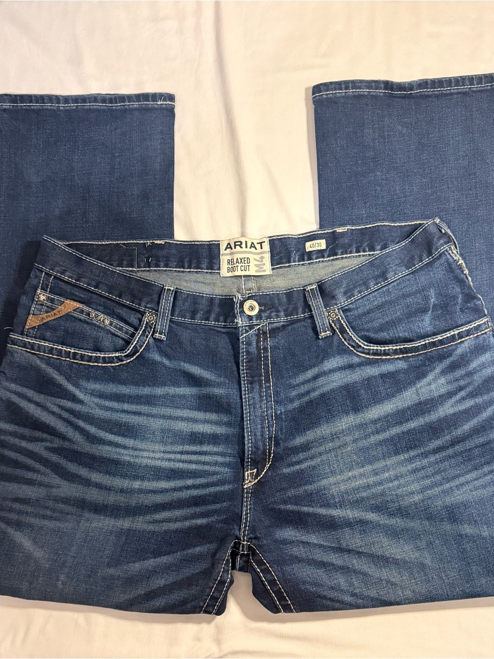 Ariat Men's Adkins Bootcut Jeans in dark Blue Wash